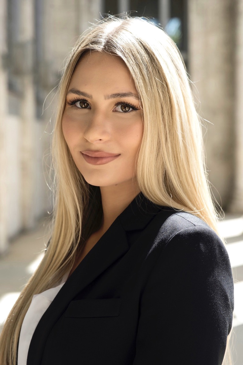 Headshot of Hanna Webb
